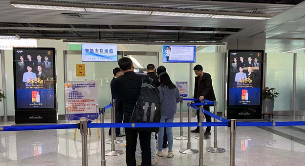 福州机场刷屏广告