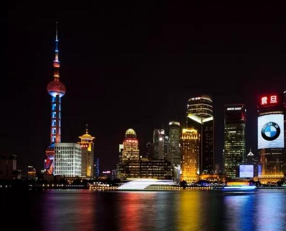 上海震旦led屏广告