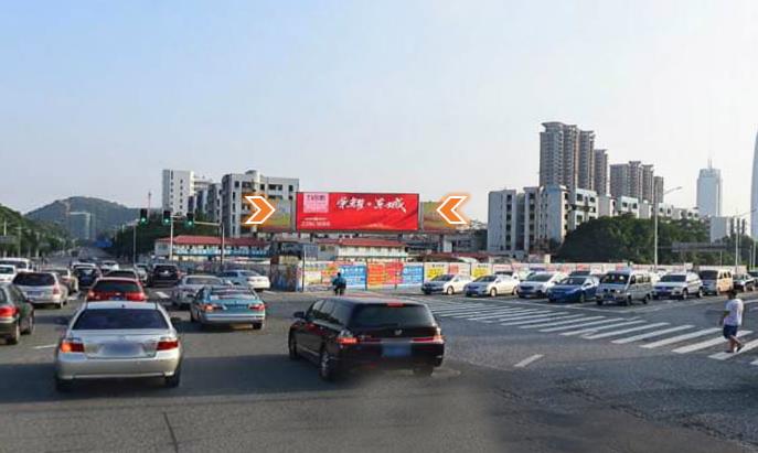 东莞东莞大道与旗峰路交汇处LED屏