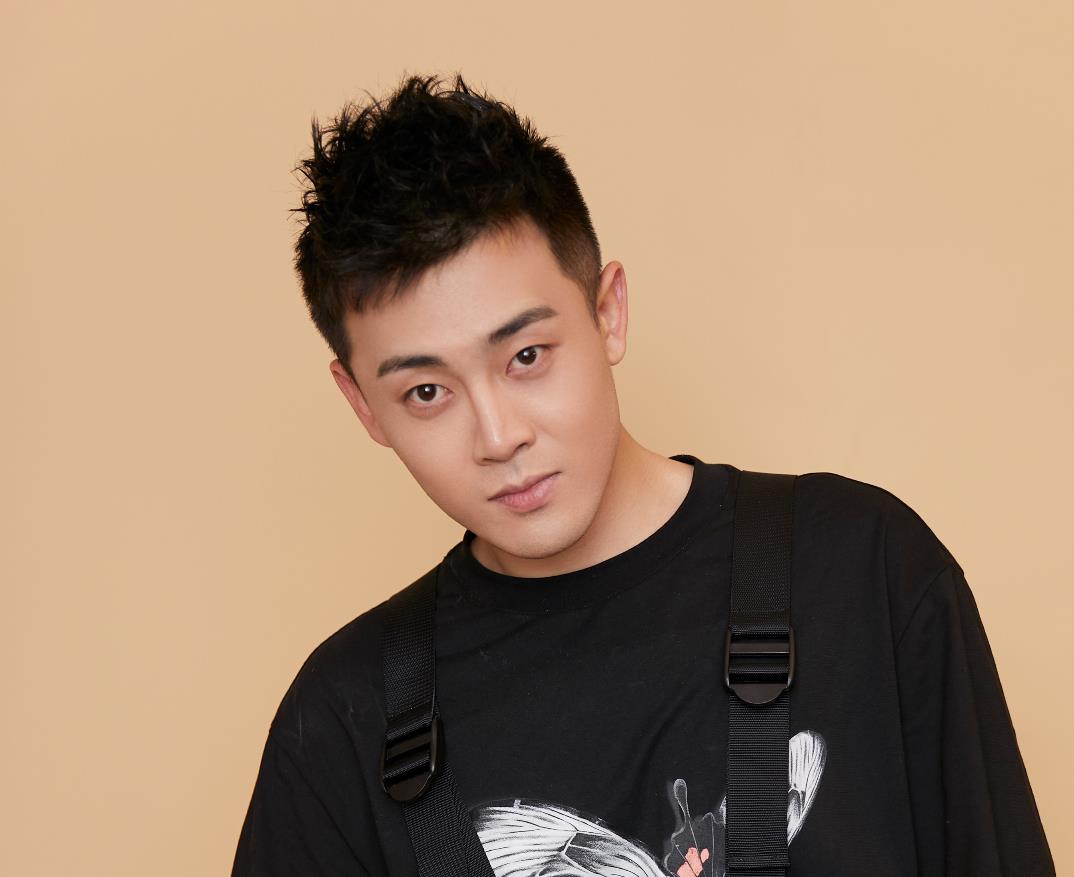 张昕宇