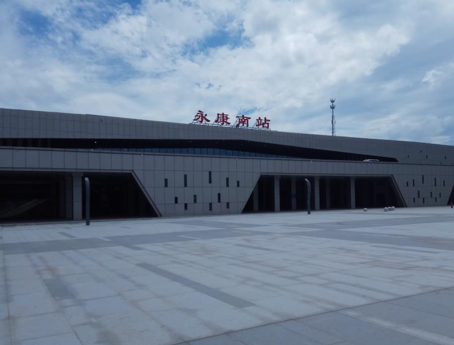 永康南站高铁灯箱广告