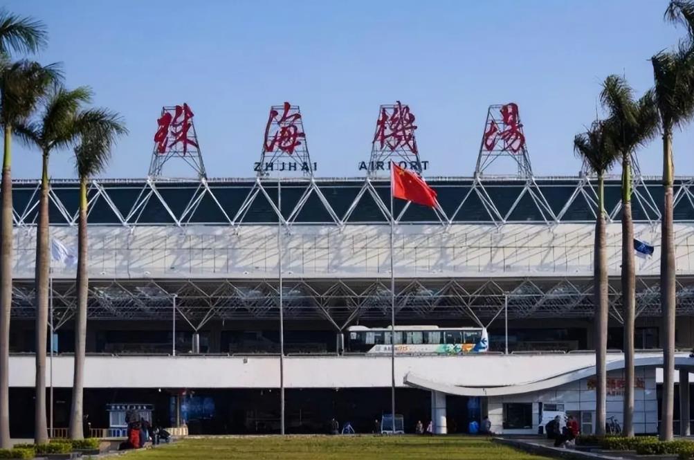 珠海金湾机场广告