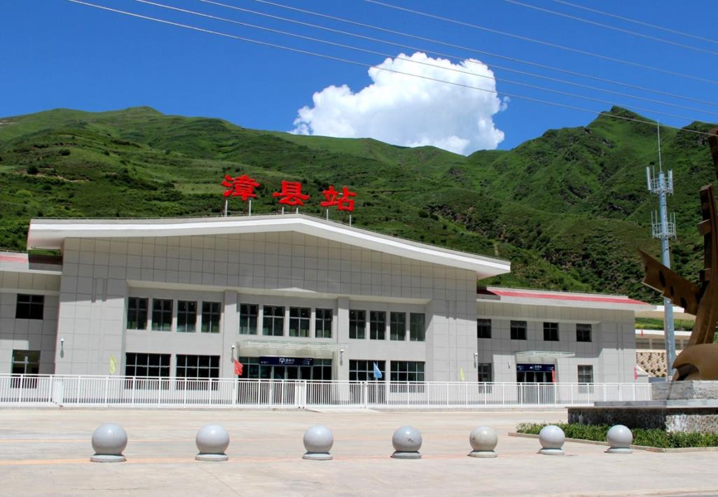 漳县站高铁灯箱广告