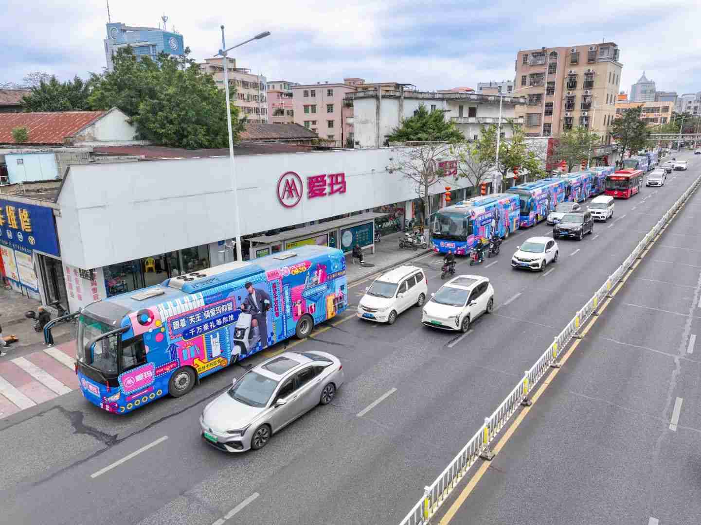 青岛创意大巴车广告
